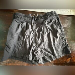 Lululemon dance studio shorts black size 10